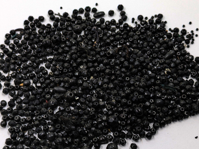 Black Cut Beads Mix Vintage Victorian Funeral Mourning 95 Gram Glass BB87-48