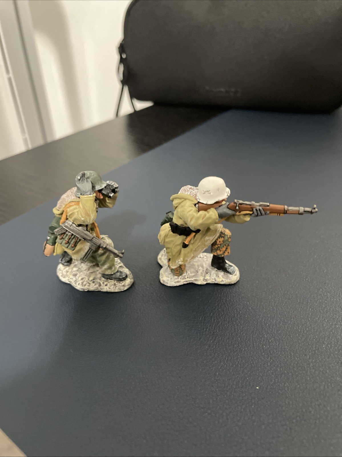 KING & COUNTRY WS winter fighting