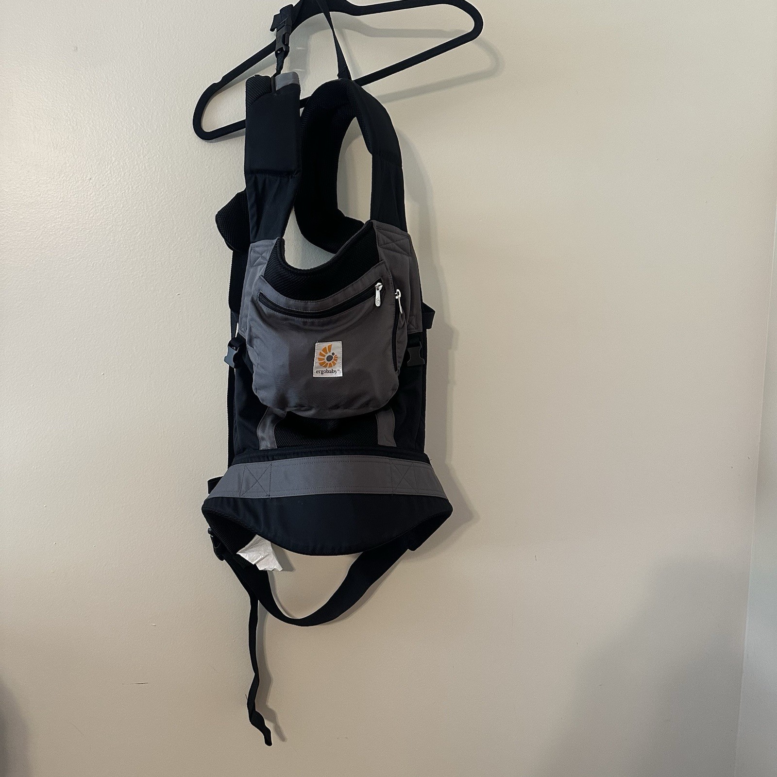 Ergobaby Performance Baby Carrier Sleeping Hood Charcoal Black Adjustable Waist