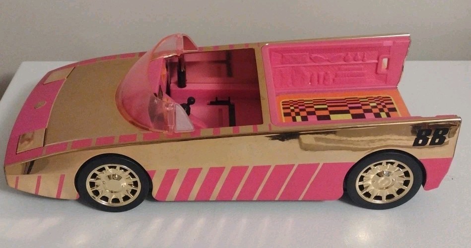 2019 MGA LOL doll car Pool Coupe SPEEDMATIC Barbie type W/Pop Up Headlights 
