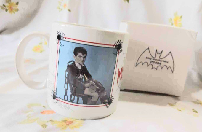 Batman Easy Release Mug PSA04 #5404 with Box Television Collectible