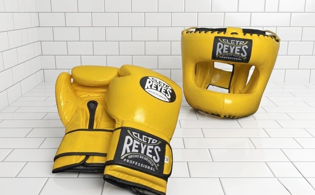 MMA Reyes Boxing Gloves & Traditional Cowhide Leather Headgear – All Sizes