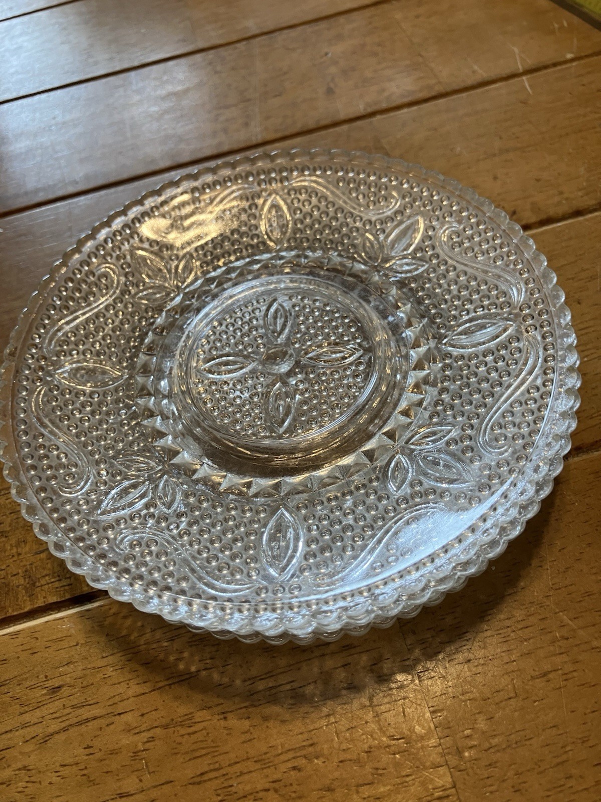 Qty 4 Vintage Federal Glass 6 Inch Plates