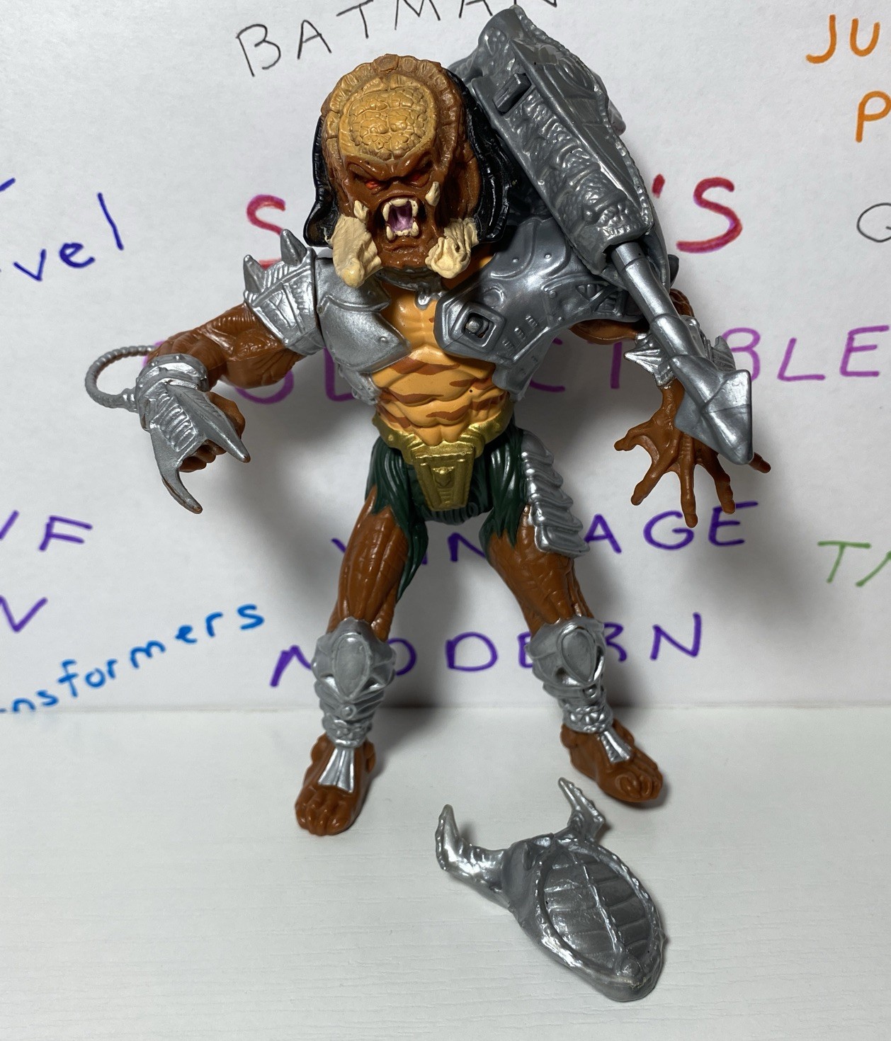 CRACKED TUSK  PREDATOR 1993 Kenner Vintage Complete Action Figure E3 999E