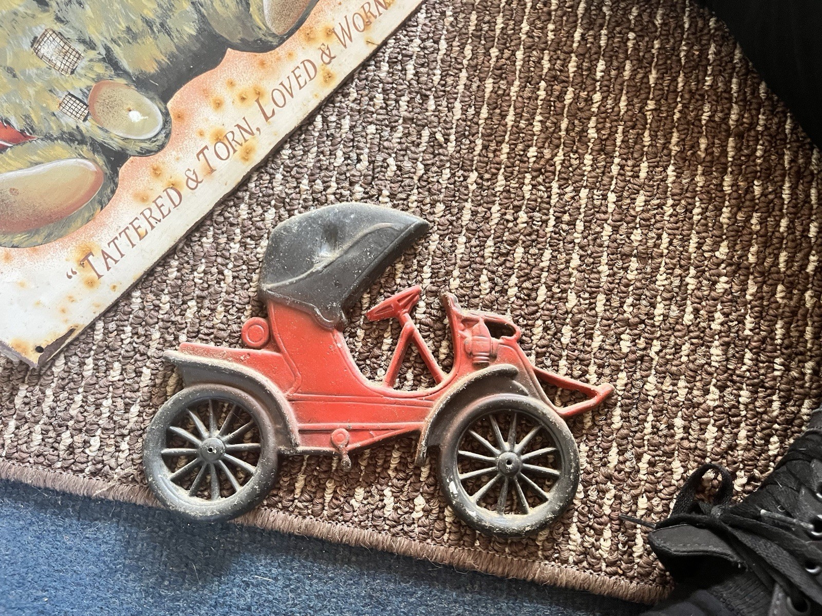 Vintage Cast Iron Car Figurines Set Red & Cream Decorative Collectibles