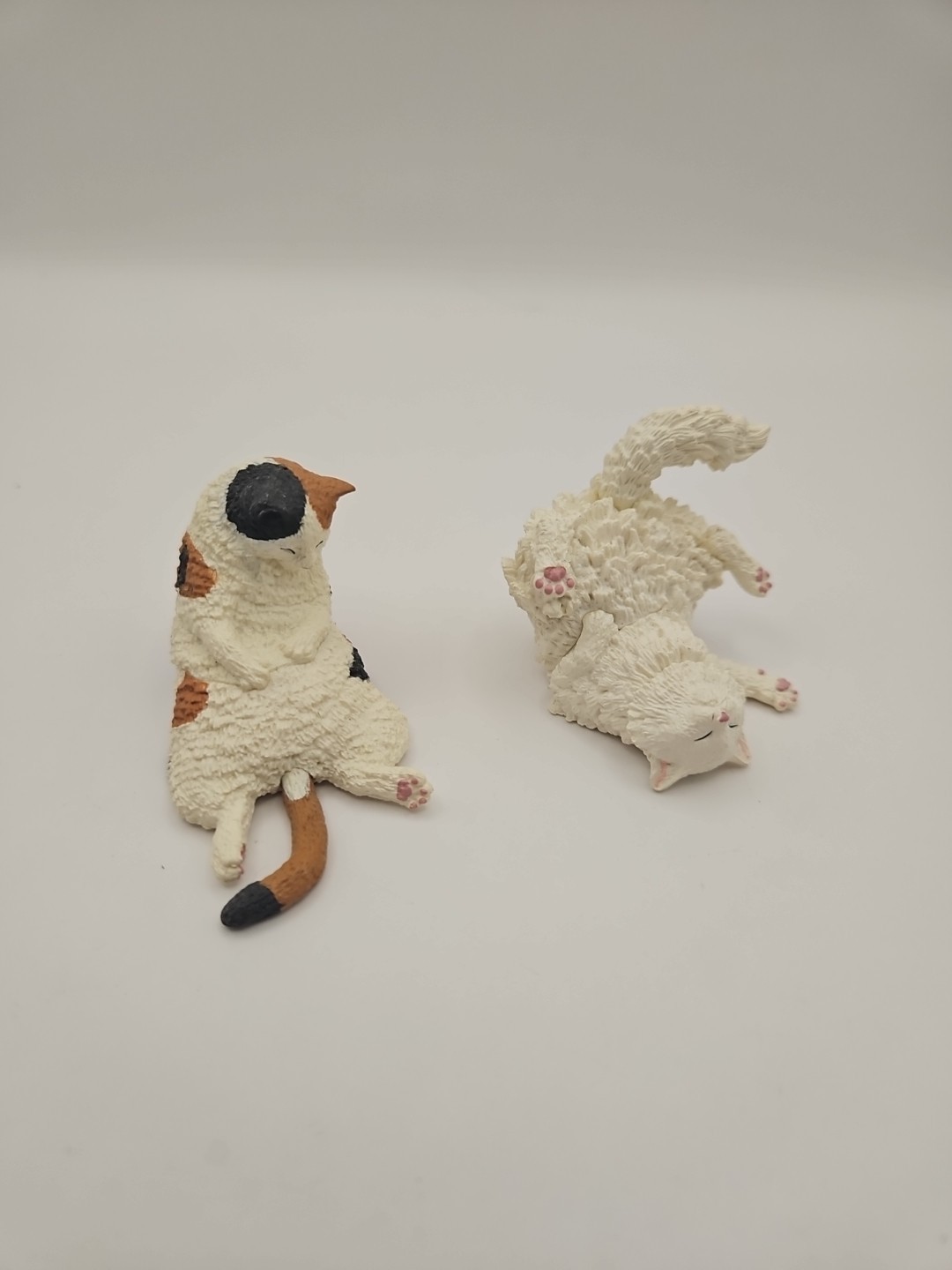 Lazy Cats Blind Box Capsule Sleeping Cat Figure Toy Lot Gacha Japan Gachapon