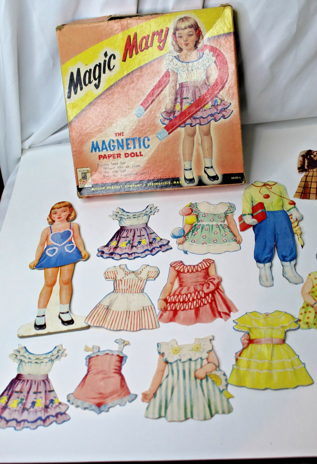 Vintage Magic Mary Milton Bradley Magnetic Paper Doll Set Original Box 4010-1