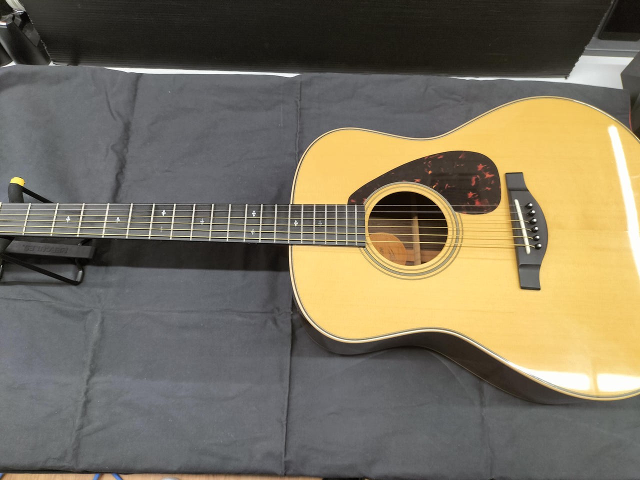 Yamaha Ll26 Acoustic Guitar Safe delivery from Japan