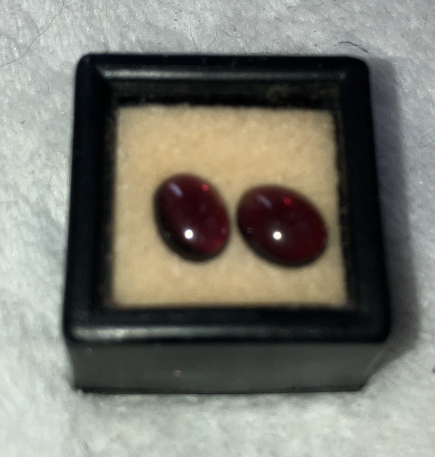 Vtg Red Garnet Loose Cut Gemstones