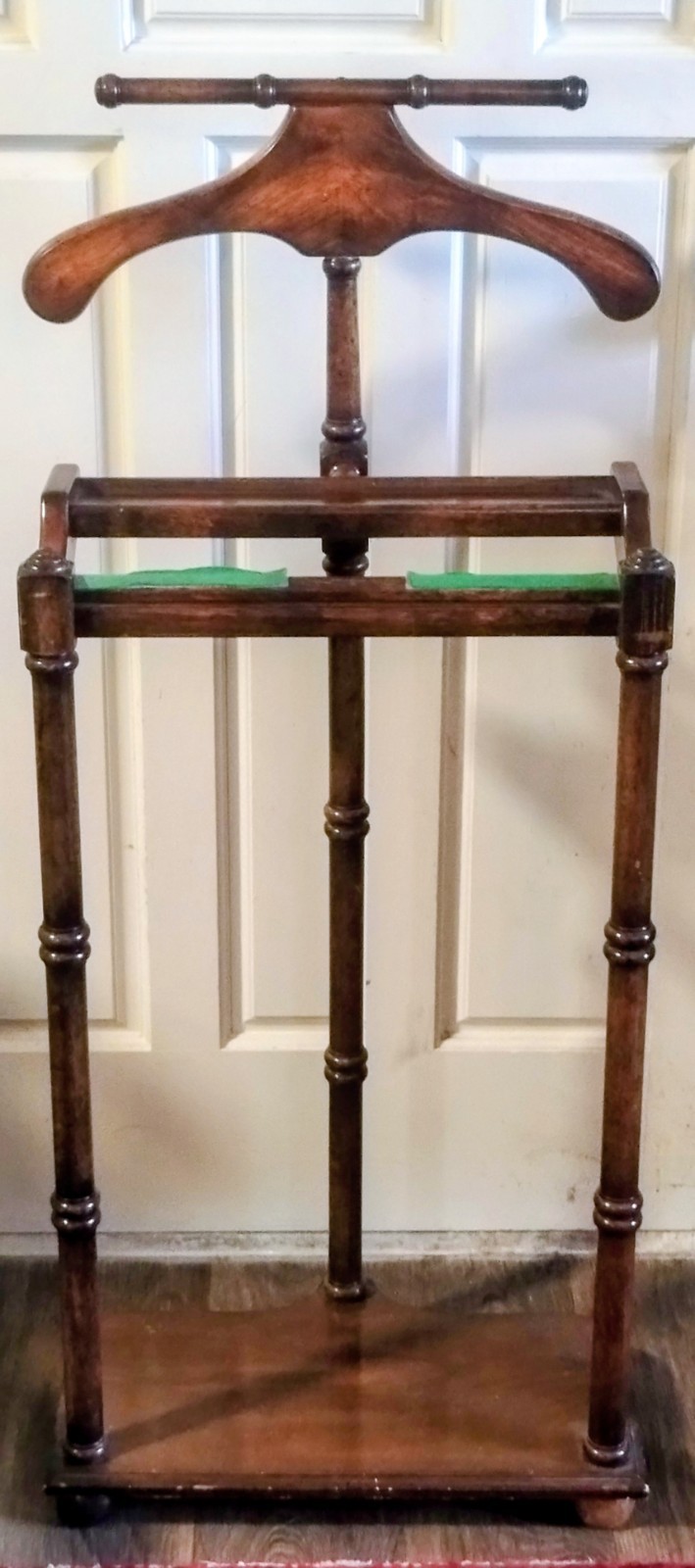 Vintage Wooden Valet Stand - Mid-Century "Silent Butler" Suit & Tie Rack