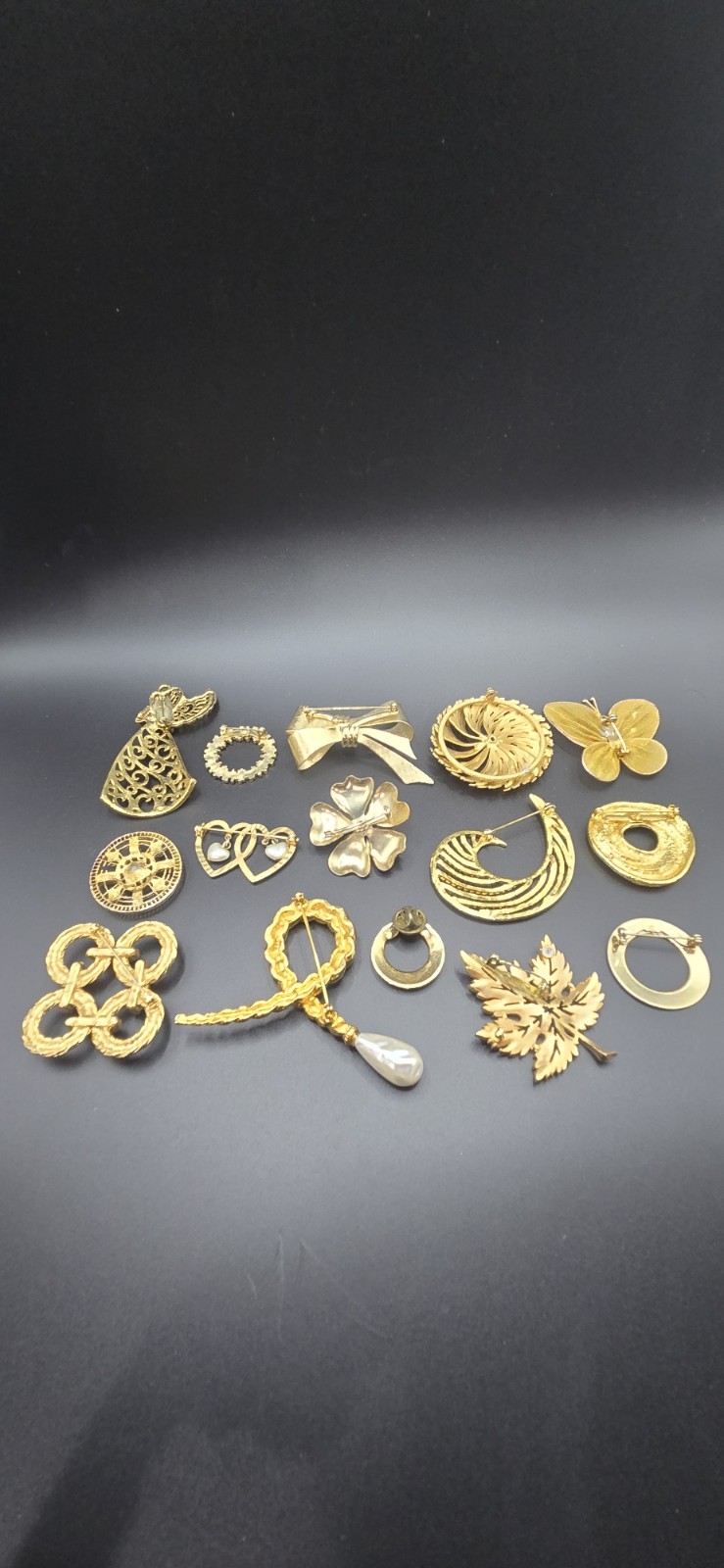 Vintage Gold Tone Brooch Bundle - Lot Of  15 1940s - 1980s 