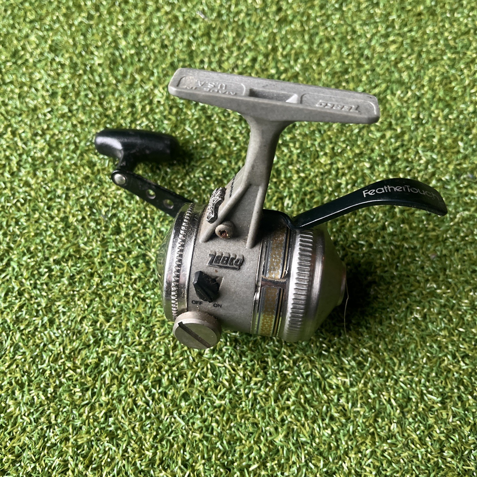 Vtg Zebco UL4 Classic Under Spin Trigger Spin Casting Ball Bearing Fishing Reel