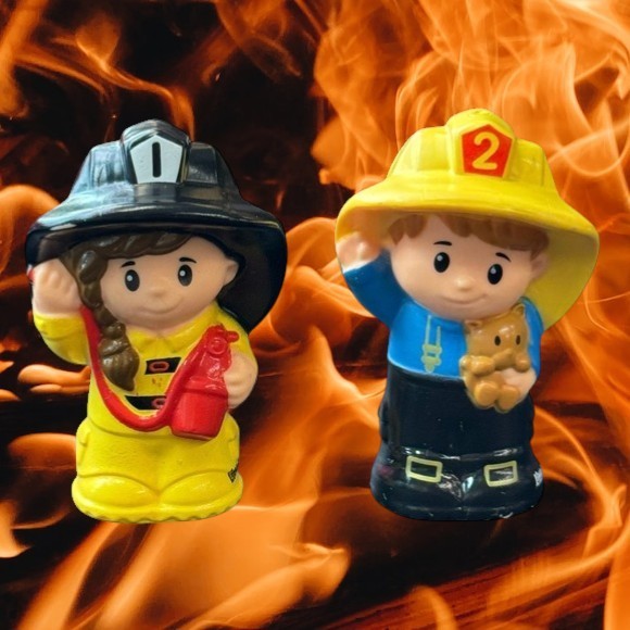 Fisher-Price Little People Firefighters Girl w/Extinguisher and Boy w/Kitten