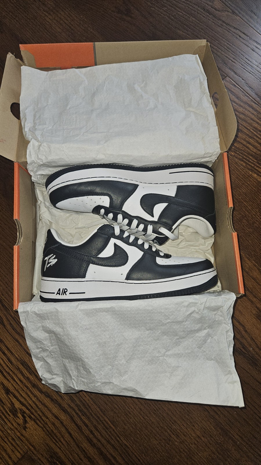 Nike Air Force 1 TS Terror Squad Sneakers White/Black, Size 10