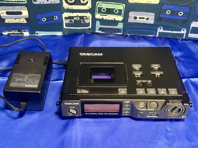 TASCAM DA-P1 Portable DAT Recorder w/ OEM AC Adapter Manual Tested Made in Japan