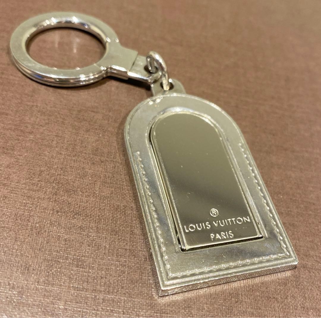 Louis Vuitton LV Key Ring Porte-cles Address M9234P