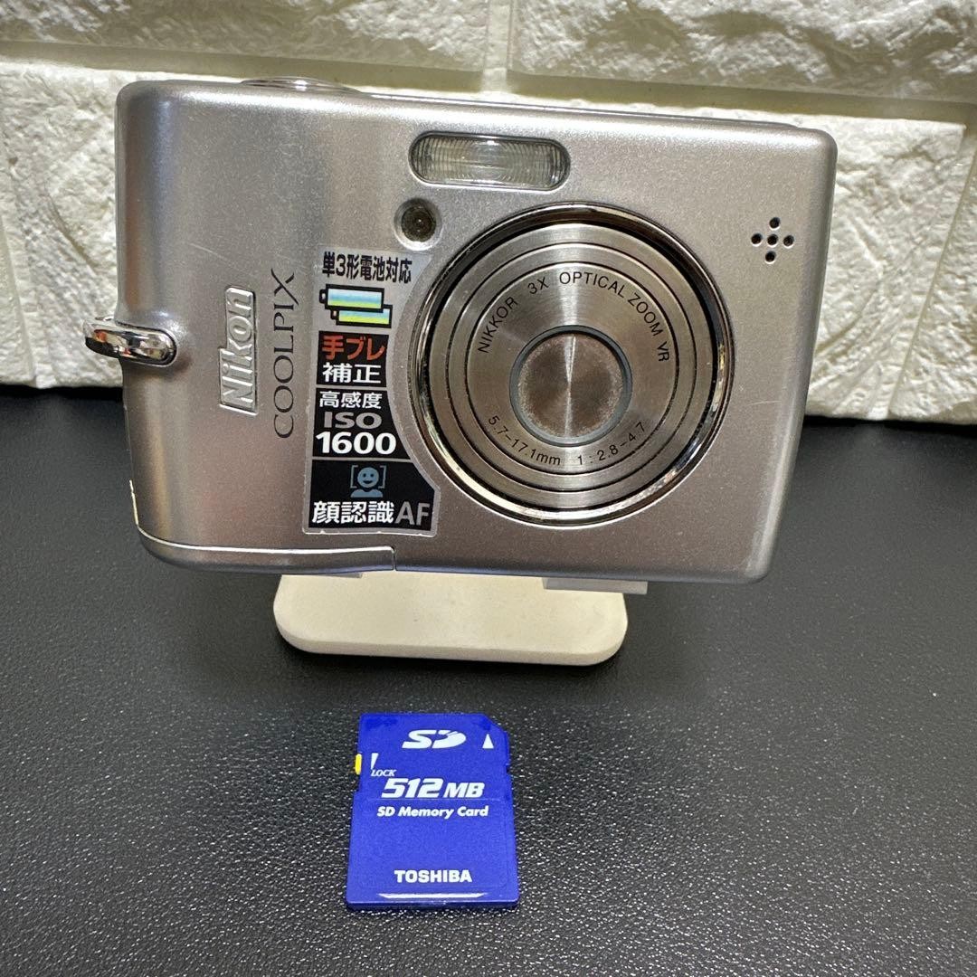 Nikon COOLPIX L12 Compact Digital Camera Tested Good Condition AA Battery