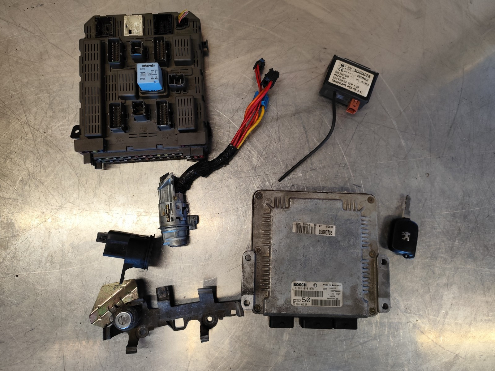 PEUGEOT 607 2.2 HDI BVA ECU STARTER KIT 9646466280 / 9637407580 / 9650108780