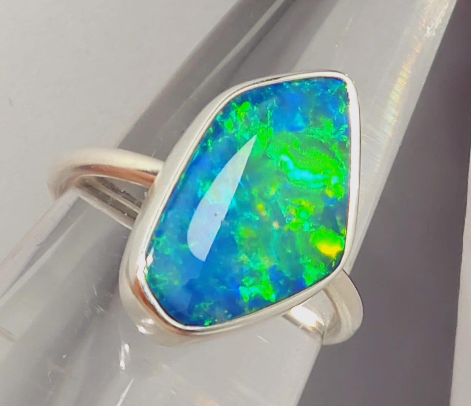 Copper Peddy Dead Horse Gully solid sterling silver Australian opal Doublet Ring