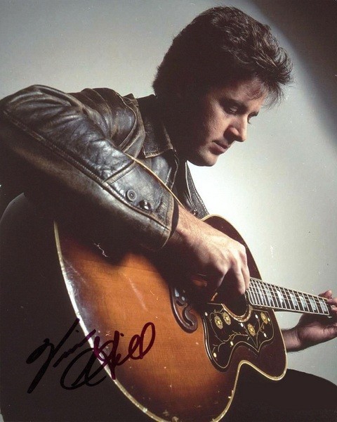 REPRINT - VINCE GILL Eagles Country Signed 8 x 10 Photo Poster Man Cave