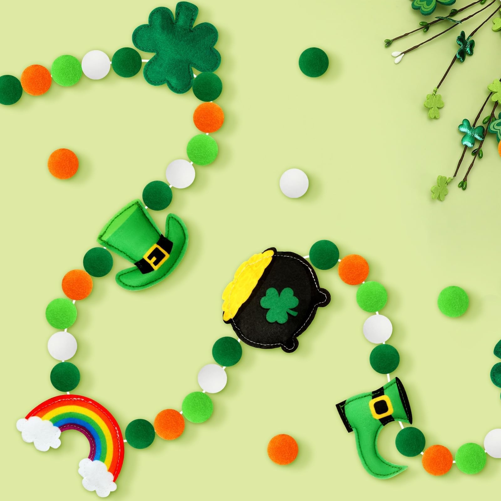 Jansun 8.2Ft Felt St. Patrick's Day Garland, 3D Shamrock 8.2 feet, Green 