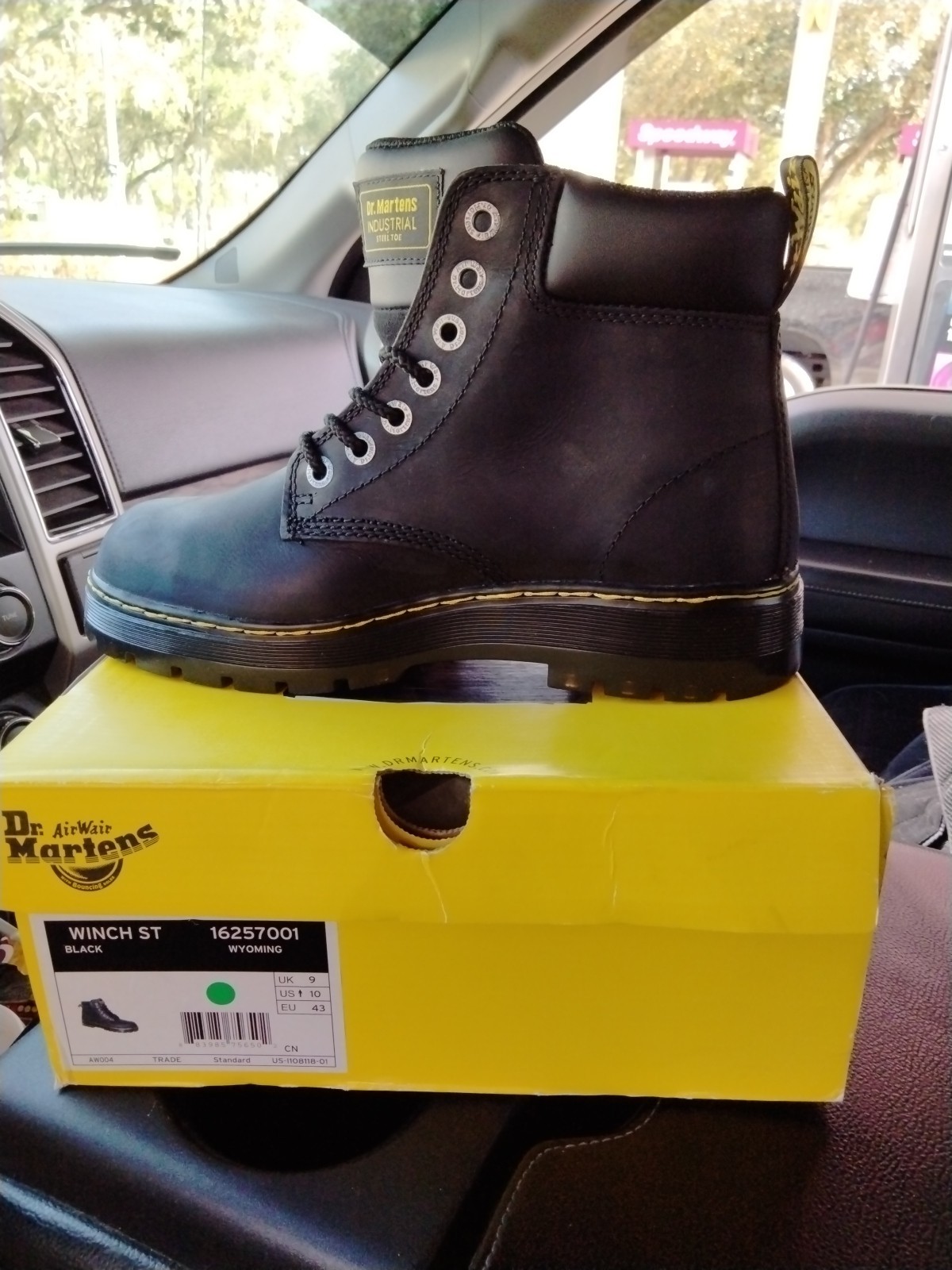 Dr. Marten Airwair  W Slip Resistant Service Boots Size 10 Men's Winch St Black