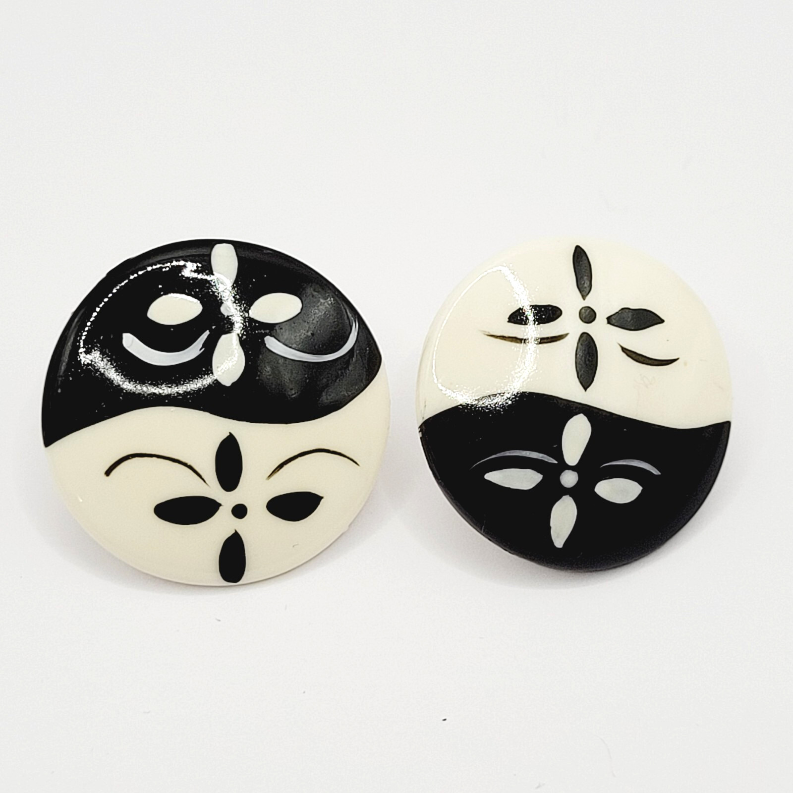 Black White Floral Yin Yang Like Hand Painted Round Vintage Pierced Earrings