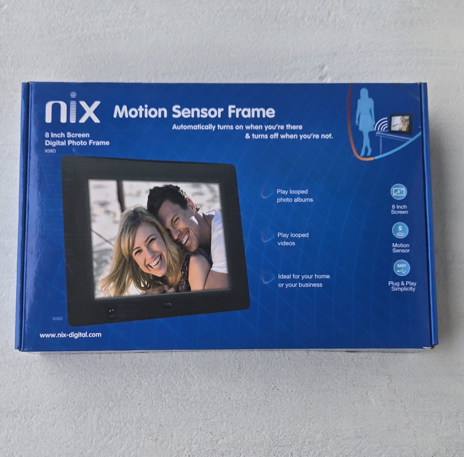 Nix 8” Hu-Motion Digital Photo Frame Display Slideshow X08D Boxed w/Remote