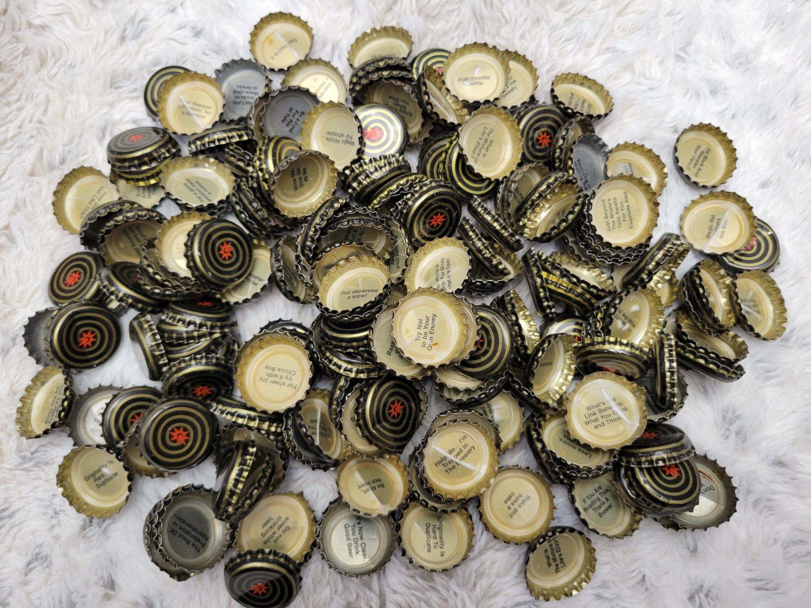 Magic Hat Brewing Company Bottle Cap Lot More Than 200 Caps! #9 Hex Vermont