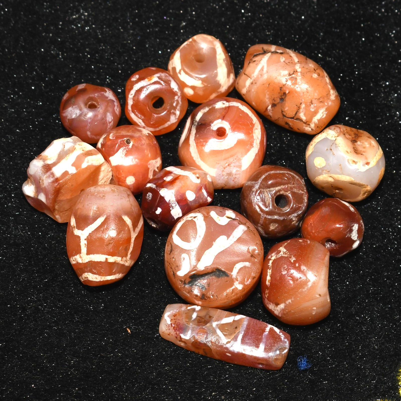 15 Genuine Ancient Near Eastern Etched Carnelian Bead Lot in good Condition