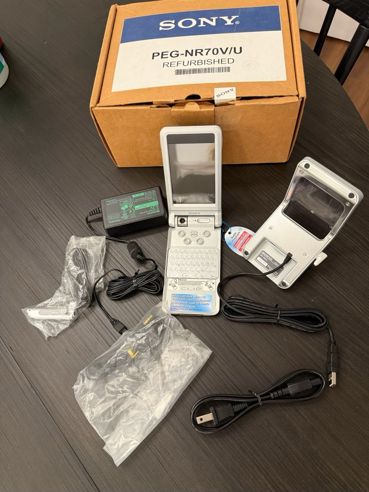 Sony CLIÉ PEG-NR70V/U PDA – With Box & Accessories 