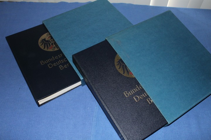 BUND Germany + Berlin DAVO Hingeless binder dustcase BlueLakeStamps Most Useful