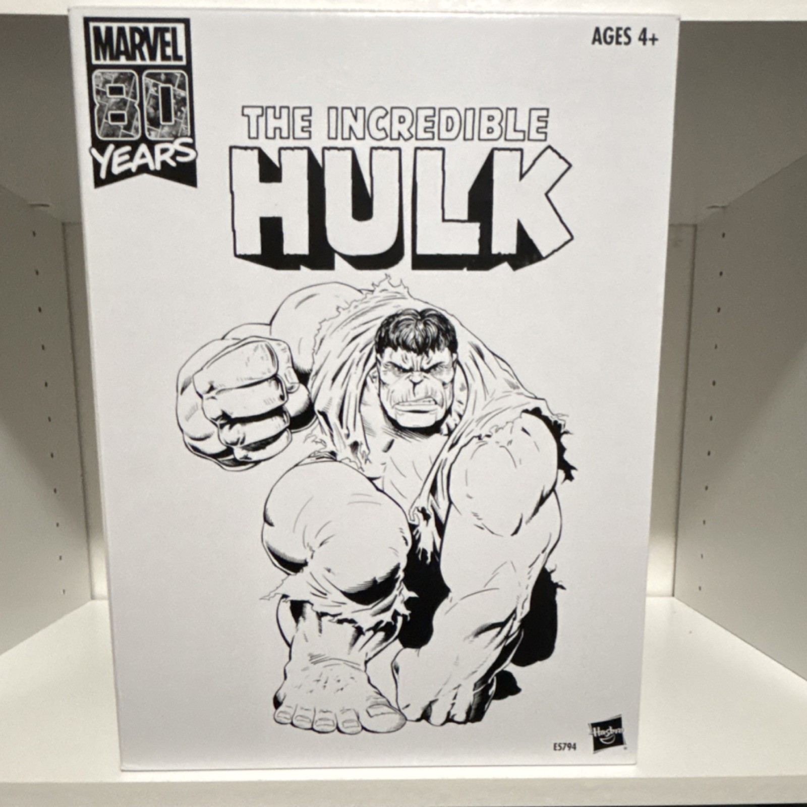 Hasbro Marvel 80 Years Hulk Action Figure E5794 w/ Crushed Pipe & Ripped Shirt