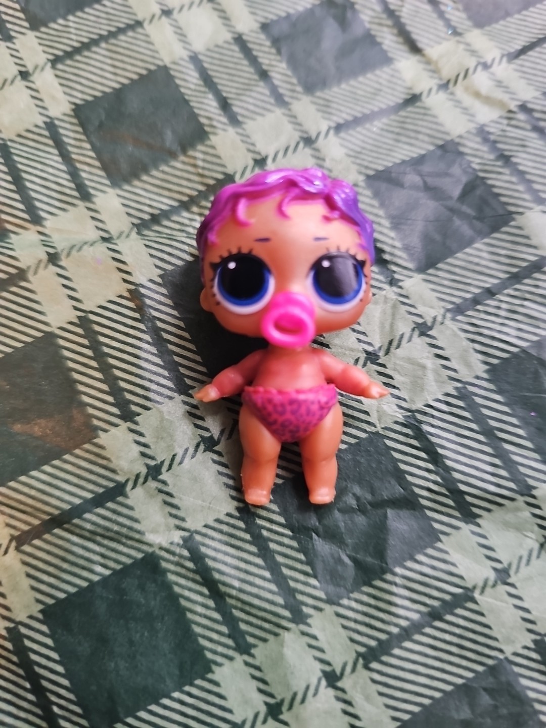 LOL Surprise! Doll Eye Spy Series “Lil Slumber Queen” Baby Sister