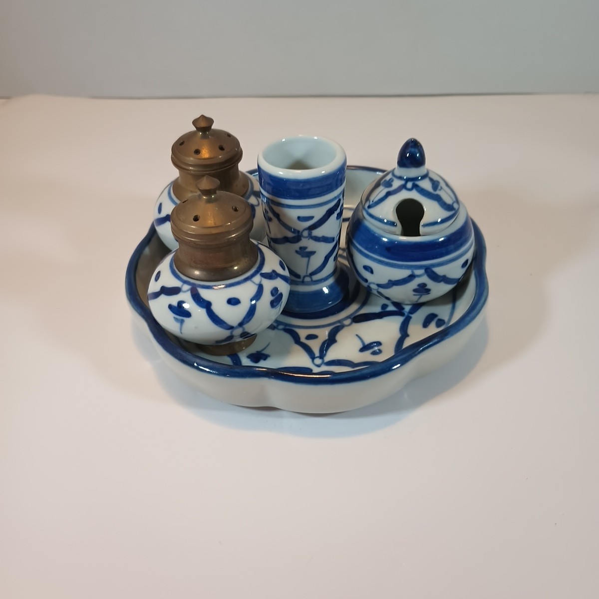 Vintage Cobalt Blue White Ceramic 5 pcs Condiment Set Thai Shakers Ginger Jar