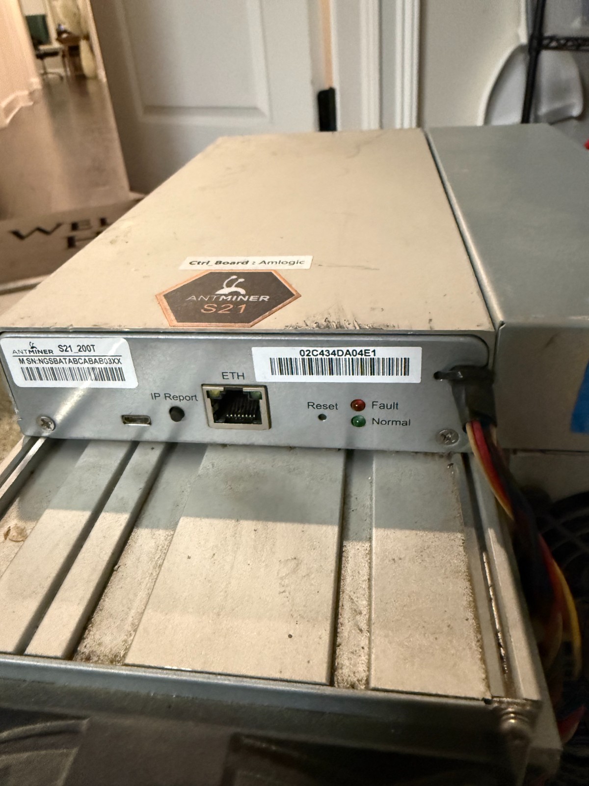 Bitmain Antminer S21 - 200 TH/S Bitcoin Miner - USED - BOX, Free Shipping