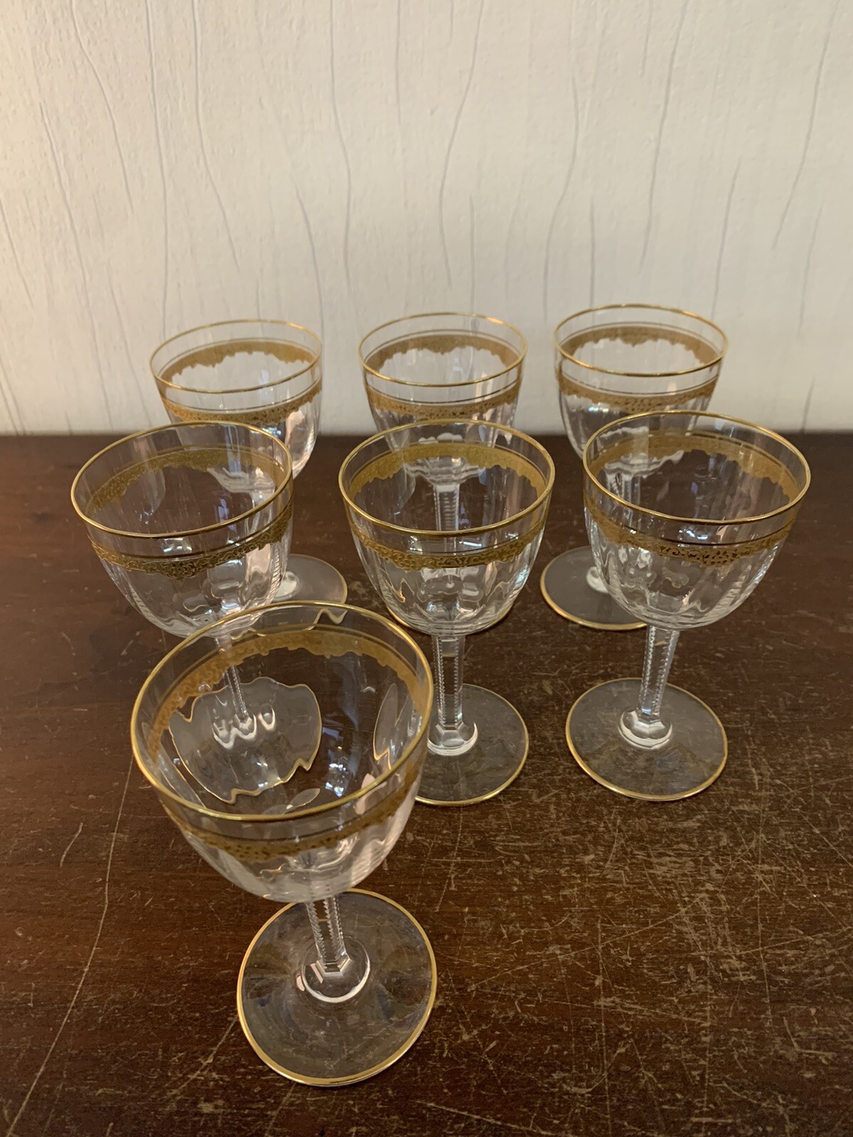 Lot Of 7 Golden White Wine Glasses In Saint Louis Crystal (Price For 7 Glasses)
