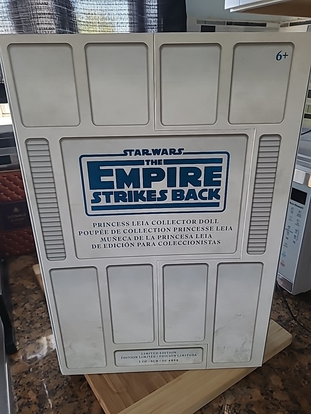 Star Wars The Empire Strikes Back 45th Anniversary Princess Leia & R2-D2 Doll