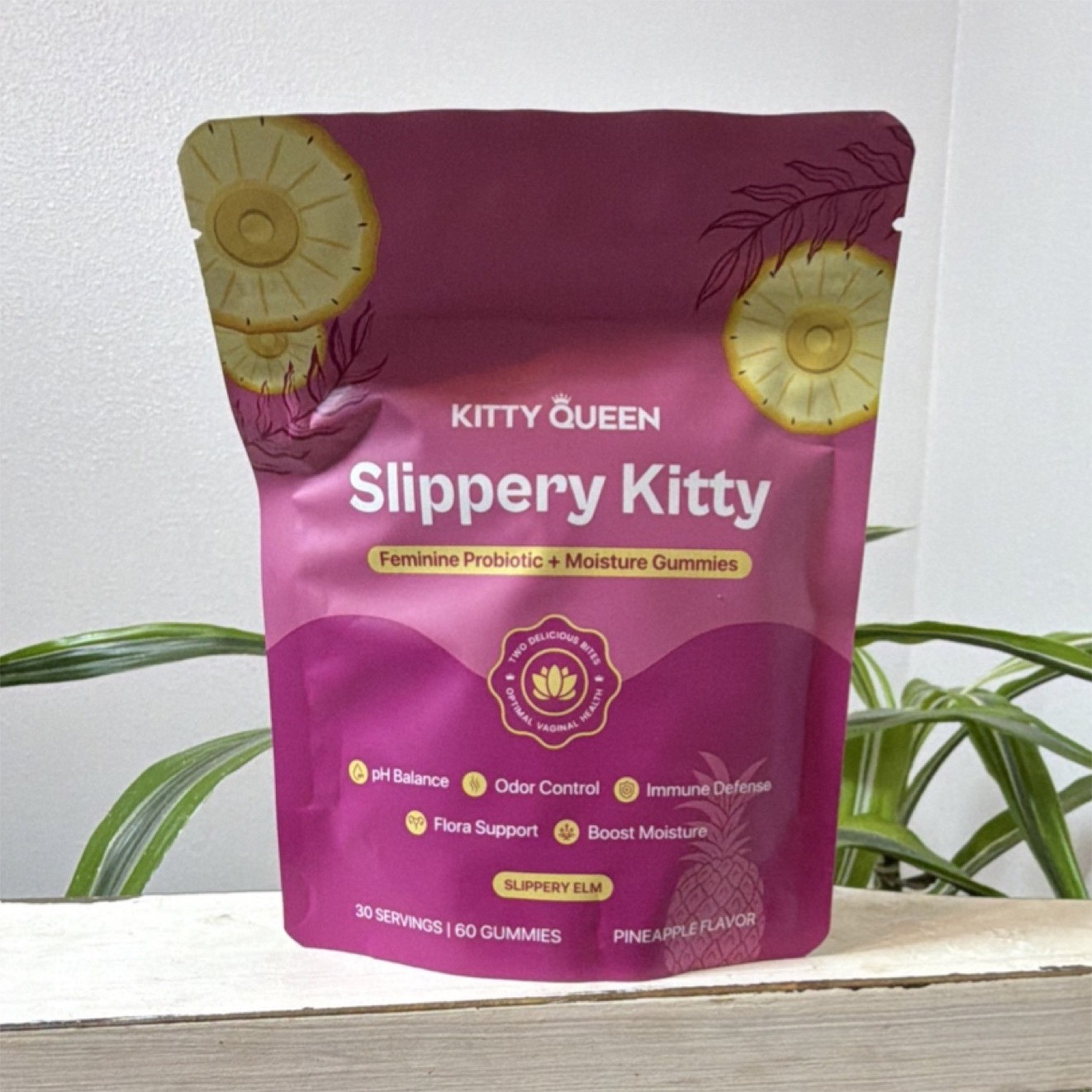 Kitty Queen Feminine Probiotic Moisture Gummies Pineapple 30 Servings 60ct
