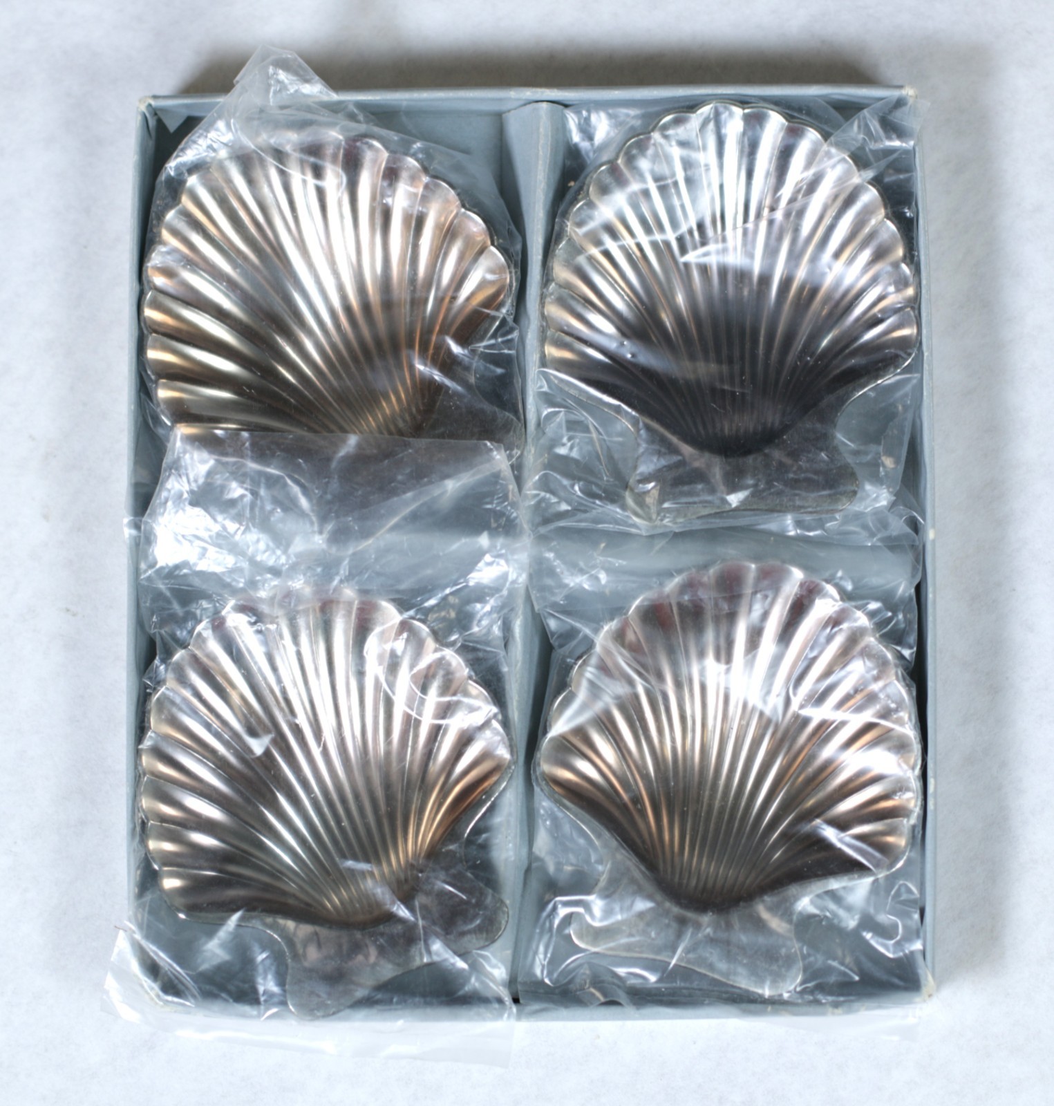 Silverplated Seashell Nut Dishes Open Salts F. B. Rogers Silver Co 4PC in Box