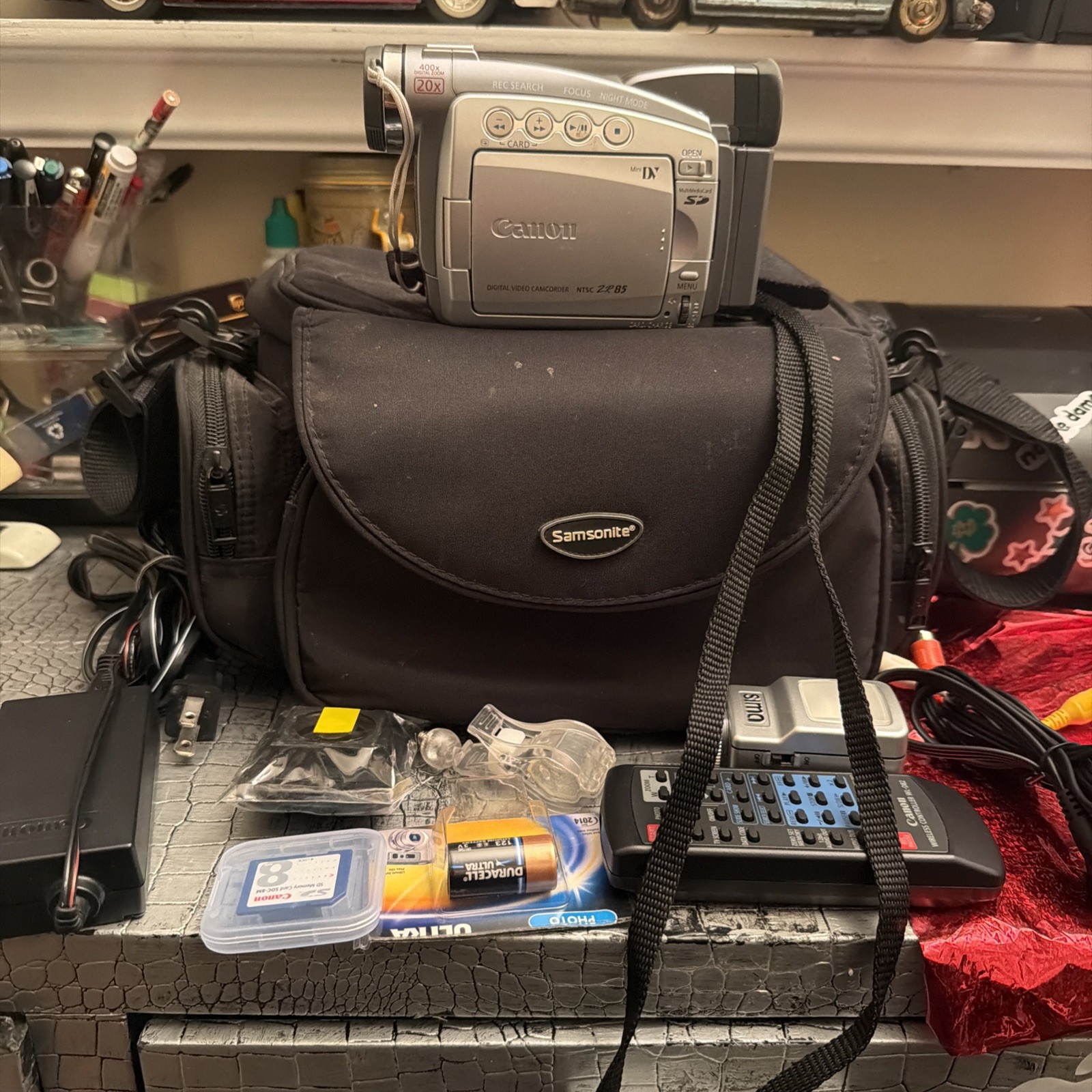 Canon ZR85 MiniDV Silver Video Camcorder NTSC Camera  WORKING