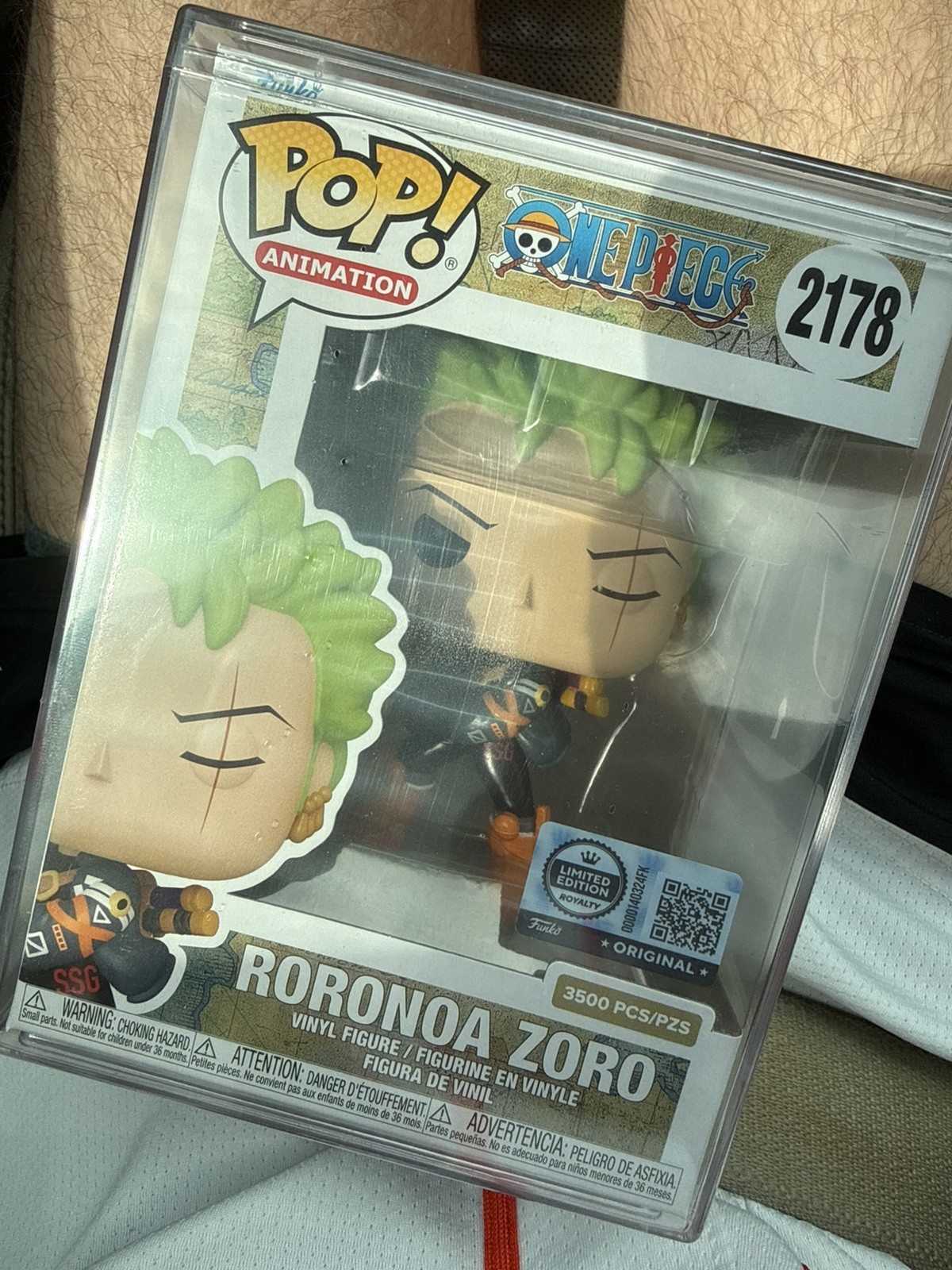 Funko Pop! One Piece: Roronoa Zoro #2178 LE3500 Hot Topic Exclusive W/ Protector