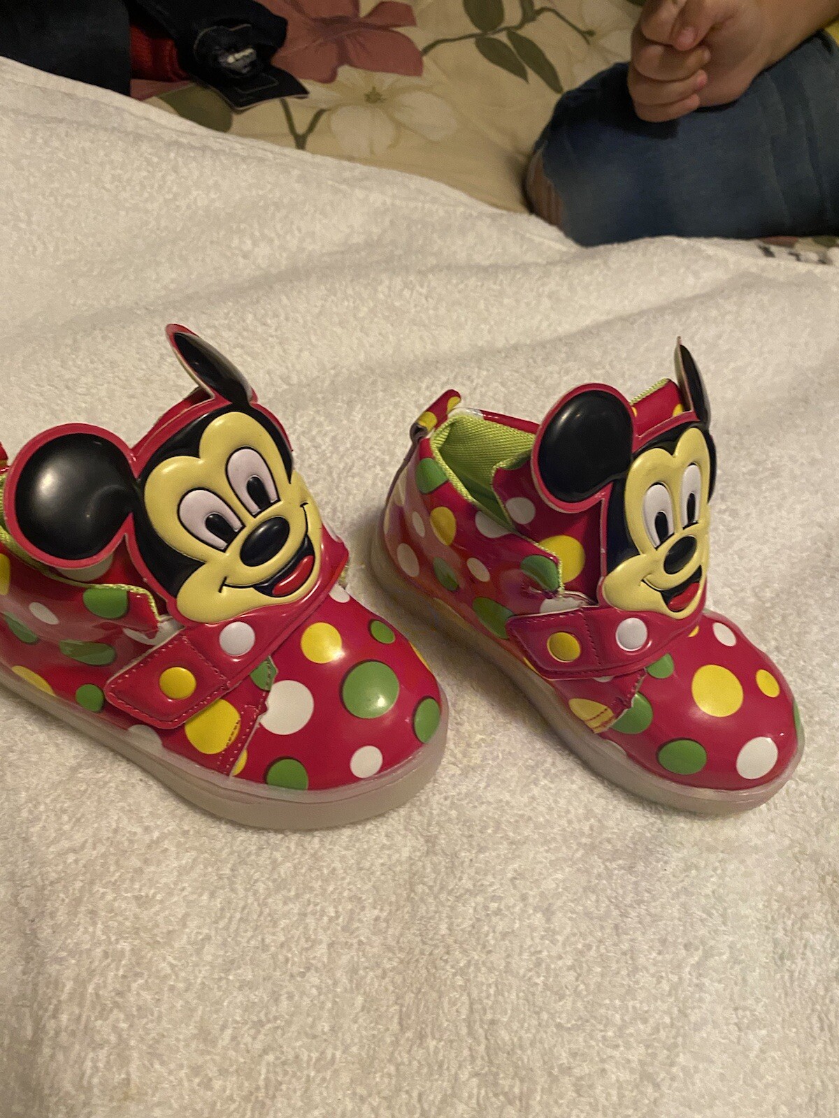 tennis shoesde NiNOS con focos