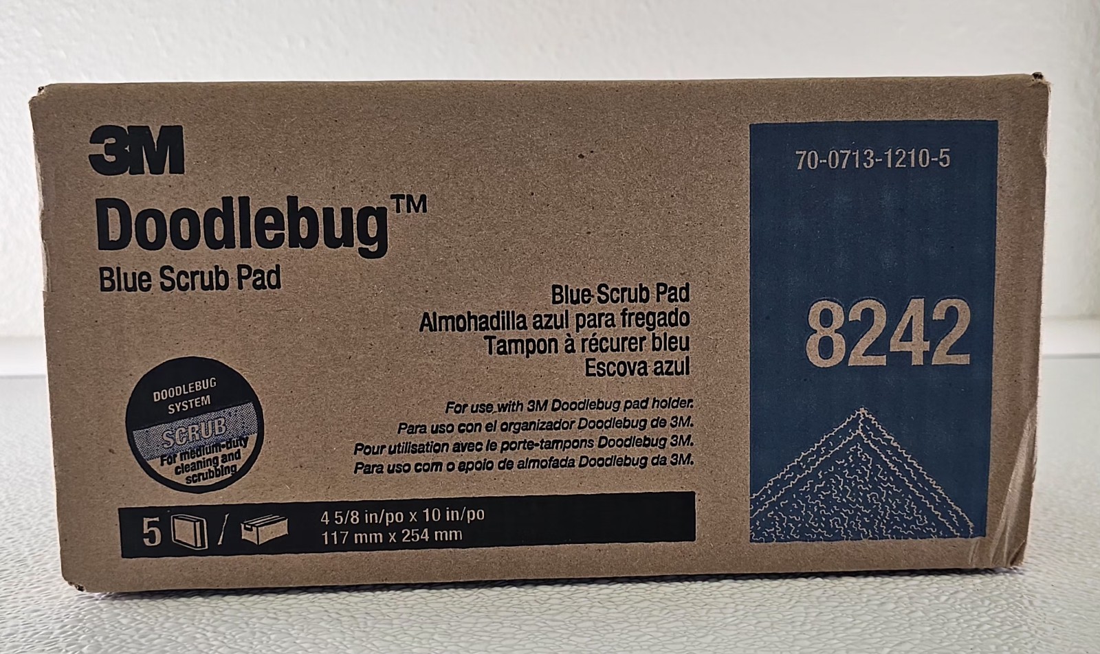 3M DOODLEBUG BLUE SCRUB PAD 8242 4.625 IN x 10 IN BOX OF 5 - SEALED