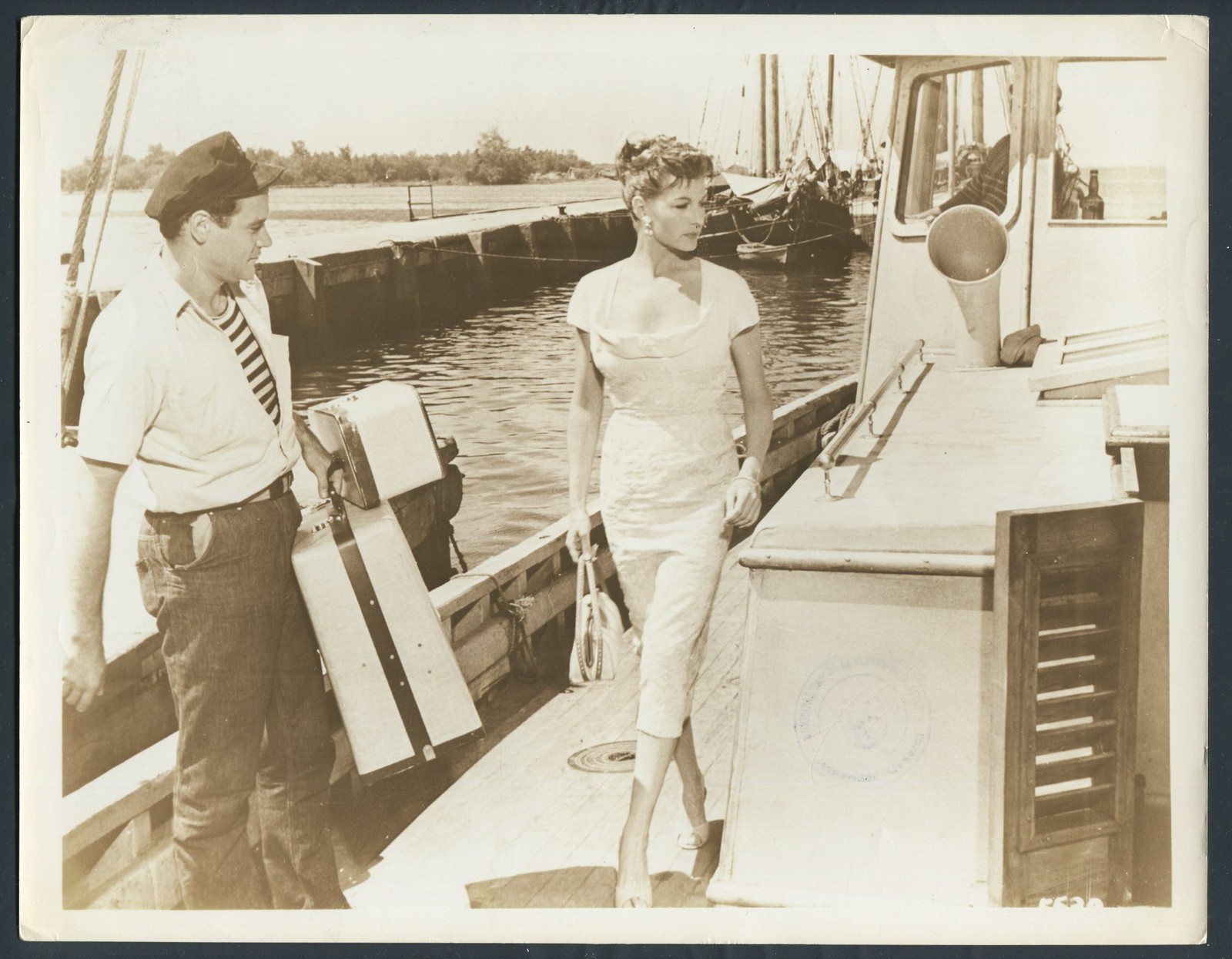 JACK LEMMON RITA HAYWORTH in Fire Down Below '57 SHIP SUITCASES