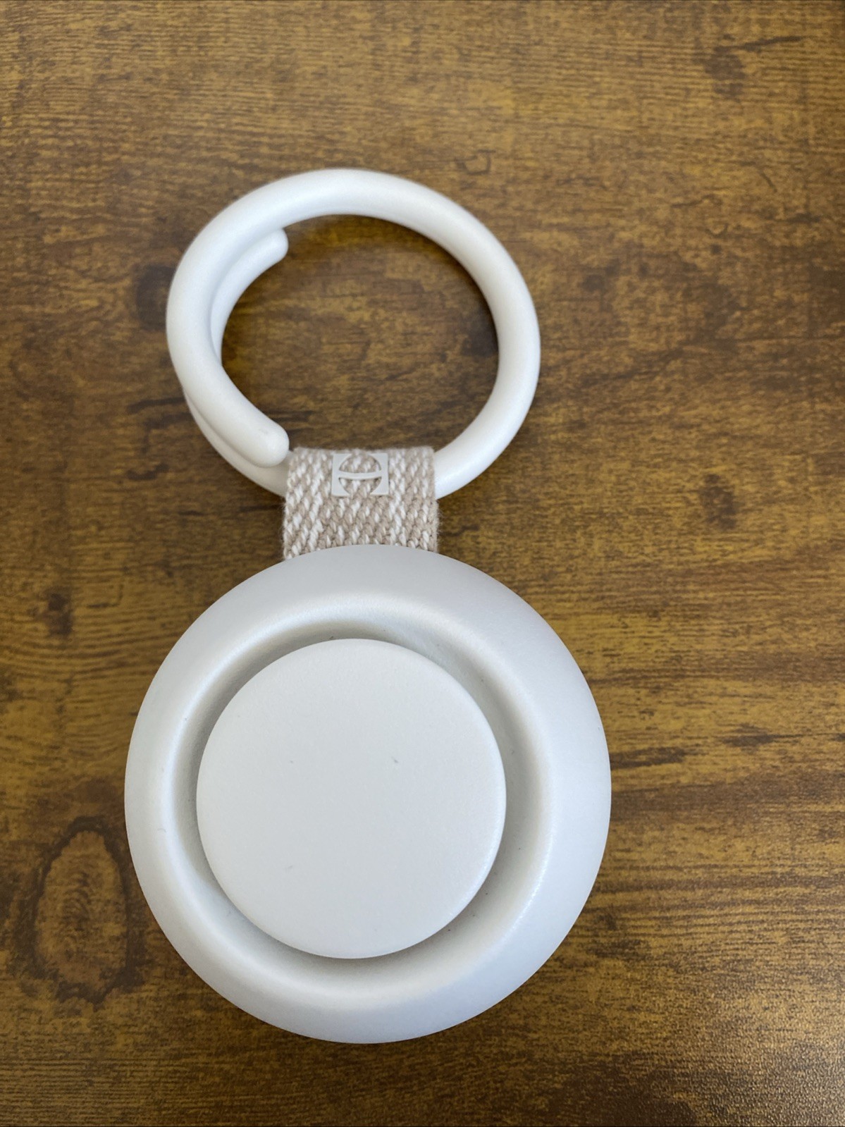 HATCH Rest and Go  Portable Sound Machine In Putty