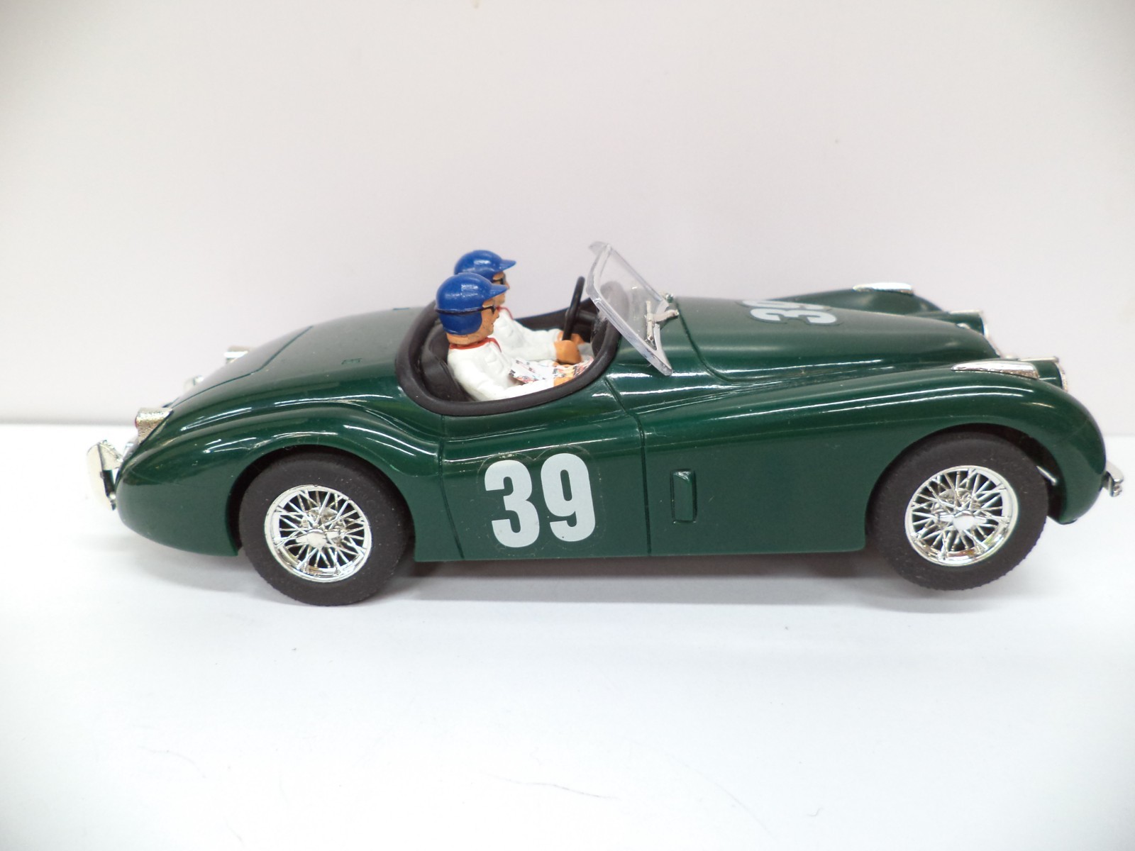 Ninco 1/32 Classic Slot car, Jaguar XKE 120, #39 Green