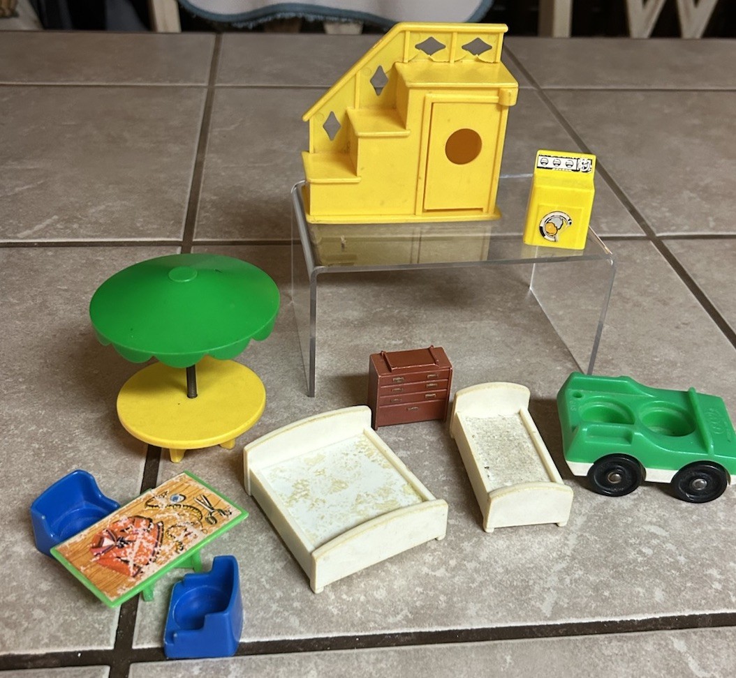 Fisher Price Little People Vintage 1970's 11 Items Family House Furniture Lot
