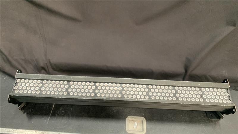 Elation Colour Chorus 48, Set of 6 with Case