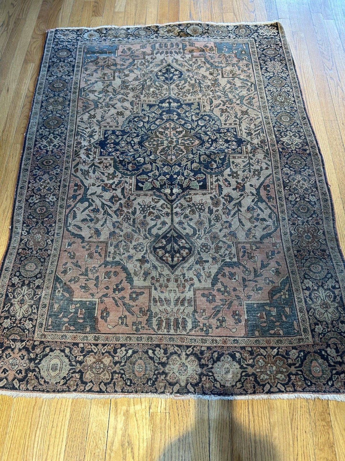 Rare Antique Fereghan Sarouk Rug C.1910 Handknotted Wool Extremely Fine Weave